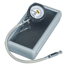 Load image into Gallery viewer, AutoMeterTire Pressure Gauge 0-15 PSI Analog w/Bleed Valve