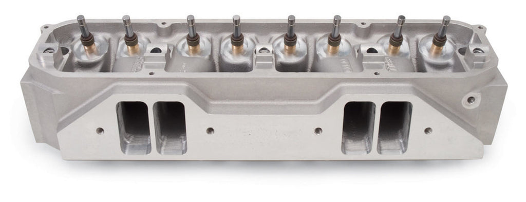 EdelbrockBBM Victor Cylinder Head - Max Wedge w/Valves